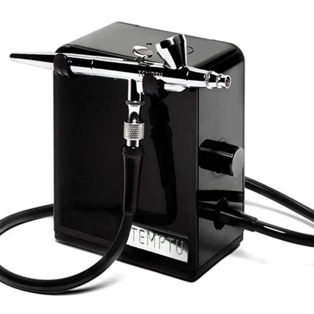 Airbrush makeup compressor with two guns